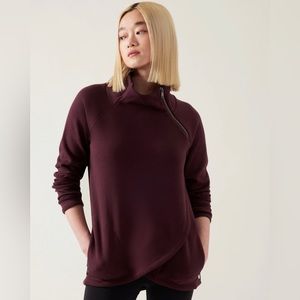 Athleta Karma Asym sweatshirt. NWOT, never worn, excellent condition!